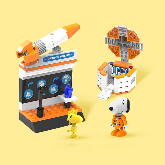 LiNooS Peanut® Snoopy Space Traveler Reentry Capsule Building Block Set-One Quarter