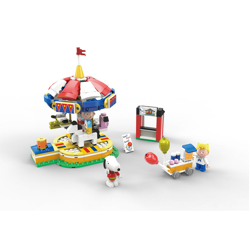 SNOOPY - ルンルン Peanuts® Snoopy Carousel Ride Building Block Set - One Quarter
